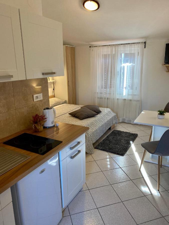 Guest House Renata Plomin Zewnętrze zdjęcie